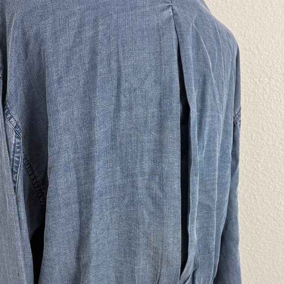 Splendid Lightweight Jacket - Picture 3 of 8